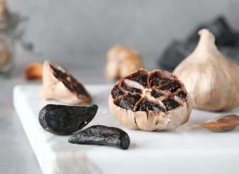 تصویر 1 از خرید و فروش سیر سیاه مرغوب با شرایط فوق العاده